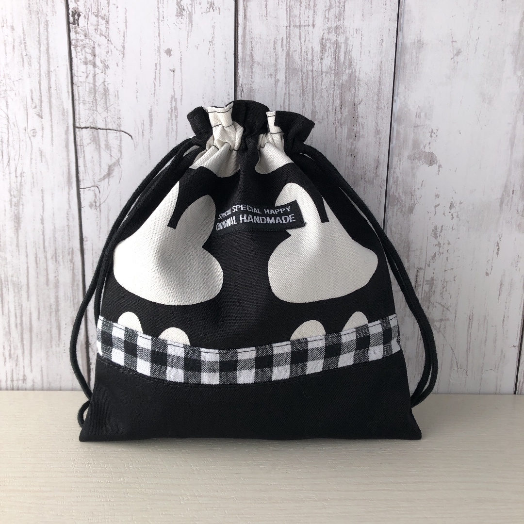 ウサギ巾着袋☆ハンドメイドオーダー ウサギ巾着袋☆ハンドメイドオーダー （うさぎ刺繍・ハーネス