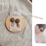 ふわもこベージュのくるみボタン🎶