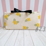 スイッチライト用ケース　フタ付き　黄色の花