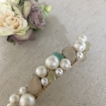 マットカラーが上品なバレッタ