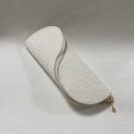 超軽量 ねじりパン…🥖にそっくりな！？ S字ツイスト立体型ペン・メガネ👓ケース 刺繍レース真っ白