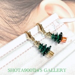 ❣️Thanks100❣️ ［再販2] スペシャルギフト　クリスマス　Swarovskiミニ　クリスマスツリー　🎄マスクチャーム〜エメラルド🎄〜マスクアクセサリー　クリスマスプレゼント　ラッピング　