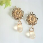 チェコビーズのピアス/イヤリング☆お花