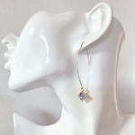 ロングフックピアス サファイア