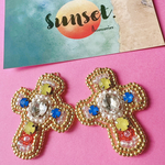 きらきらビジュークロスのビーズ刺繍ピアス／イヤリング