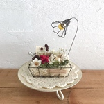 ☆kotoriの気まぐれ作品☆ワイヤー花かごライト付き