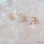 ちっちゃな桜のピアス