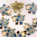10個　猫　セレブスタイルカラフルチャームセット　約23mm×11mm　T403-6