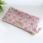 【試作品・訳あり】LIBERTY　リバティ　Felicite　フェリシテ　31P　　中布・内ポケット・カードポケット付きポーチ　★通帳ポーチに♪