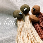 suède × tassel pierce カーキ