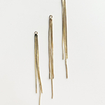 ◉再入荷◉【4pcs gold #53-6】3連goldタッセル/ゴールド/フリンジ/メタル/ロング/チャーム