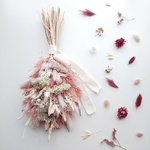 ふんわりピンクのスワッグ 𖦞