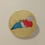 どうでもいいこと缶バッヂ【へそを洗う】