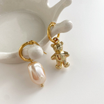くまさんとシャンパンカラーブロックパールのアシンメトリーフープピアス/イヤリング
