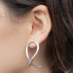 No.02 結びかけのイヤリング