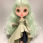 アシメタックワンピース：オリーブ　ブライス　アウトフィット