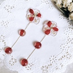 No.396 赤い紫陽花のお花入り 花びらロングアクセサリー