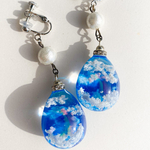 SALE☆雲レジン☆虹の架け橋☆空たまご☆ネジバネ式イヤリング