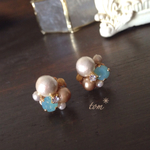 ビジュー ピアス✳︎ミニ（オパール&ゴールドカラー）
