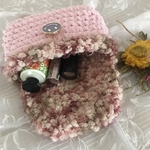 ピンクモールヤーンのふわふわニコちゃんポーチ☆ニコちゃんボタン
