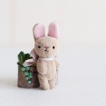 ＊kumahari＊約6cm 小さなウサギ ミニチュア テディラビット ベージュ