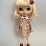 Blythe outfit カモミール刺繍ワンピース(長袖)