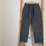 ヘリンボーン柄のおじさんパンツ