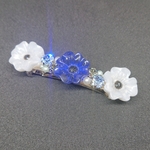 レジンのお花バレッタ(銀/青/白)