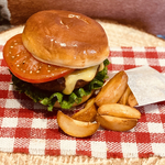 《再販》トロトロチーズハンバーガーとポテト♡