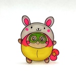 ★プク丸ブローチ★ かぶりもの 干支 卯年 プラバン レジン
