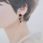 ＊パリのモダンアート＊赤メノウとレッドピクチャージャスパーのスタッドピアス＊イヤリングに変更可＊サージカルステンレス＊