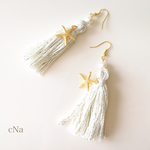 送料込*夏*タッセルピアス(ラメアイボリー)