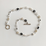 ビーズネックレス　black✖︎silver  ビーズアクセサリー　ビーズ　ネックレス　フラワー　