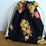 刺繍生地のミニ巾着  