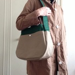 フラスコバッグ　ミドリ×ベージュ　帆布