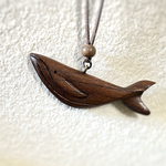 薄型クジラのネックレス（神代ケヤキ）