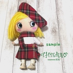 ☆THIERRY☆イーマリーちゃん着せ替えお洋服　チェック赤　ベレー帽　ラップスカート　マフラー