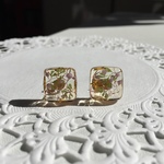 【再販×3】ソフトかすみ草とグリーンのピアス（purple）