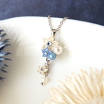 【blue】pearl christmasroseネックレス(受注制作) 