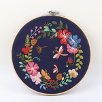 お花　飾り　刺繍作成キット　昆虫シリーズ