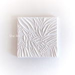 送料無料【ハンドメイド】Whiteパターン