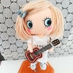 【ダークブラウン】革のギターモチーフ　バッグチャーム　ブライスに　イーマリーに　革小物　オリジナル