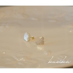 シェルフラワーピアス