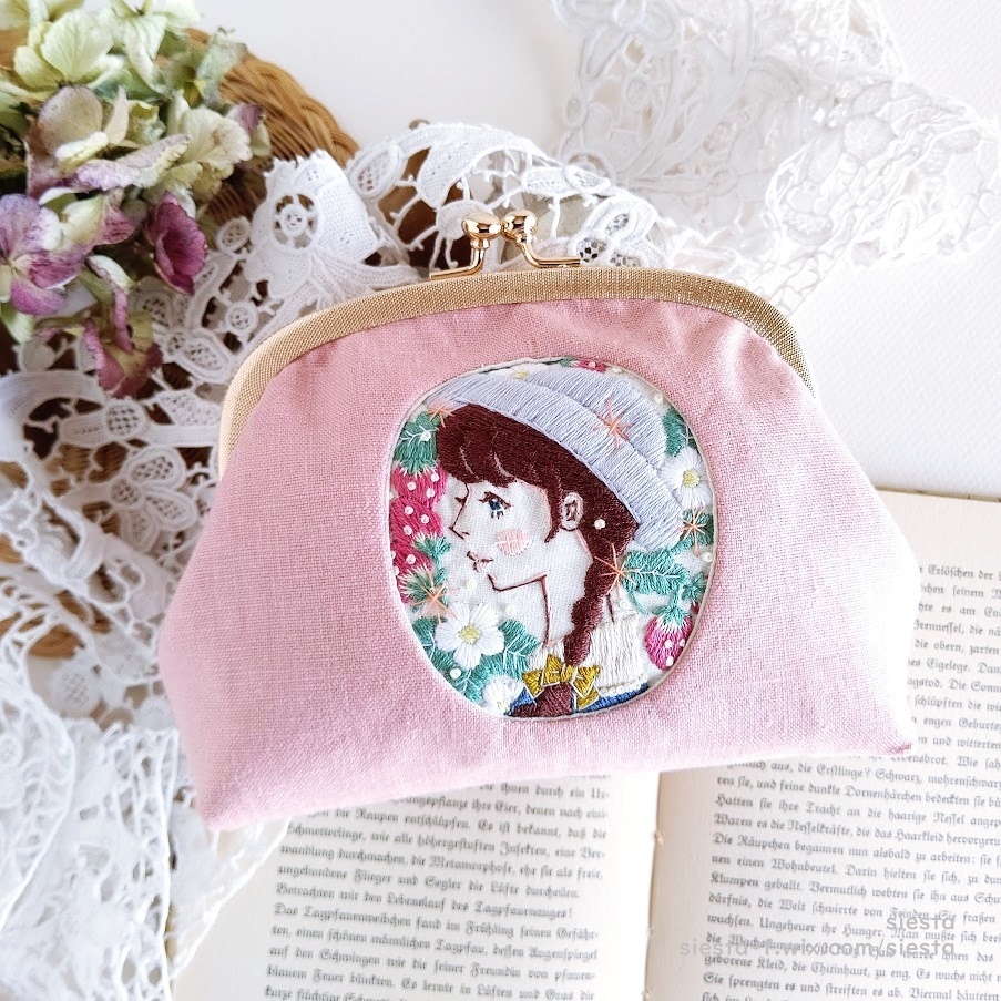 刺繍がま口ポーチ◇わたあめ日記『雪山のふたり』