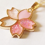 桜のペンダント