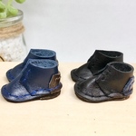 革細工　ミニチュア縫いブーツ　一足　miniature boots.