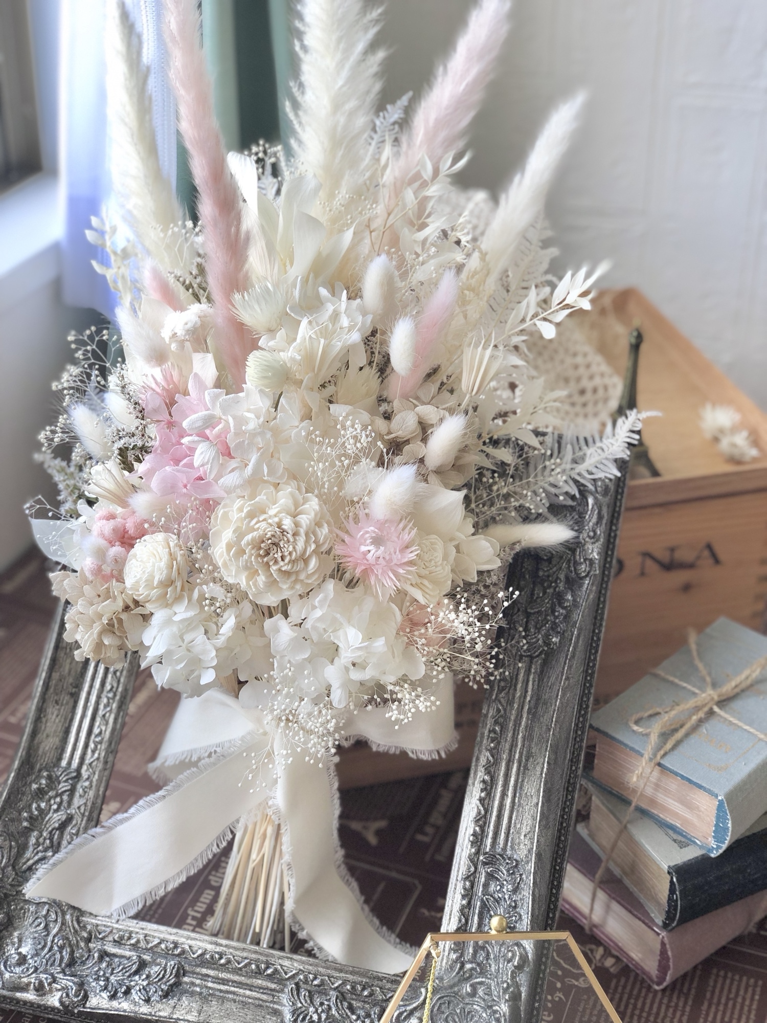 セミオーダーOK！】お花たっぷりのリースブーケ お色調整可能 前撮り