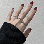 ▷ Silver ring R33