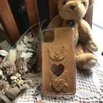 クマさんiPhoneケース♡本革にほっこりクマさん🧸ハート　アーガイル刺繍　韓国　スマホリング　背面　