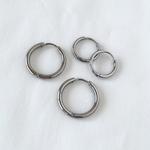 ステンレス silver 華奢フープピアス　14mm 10mm  つけっぱなし ok